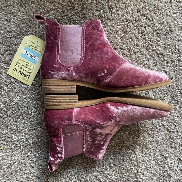 Toms Boots - Picture 4 of 5